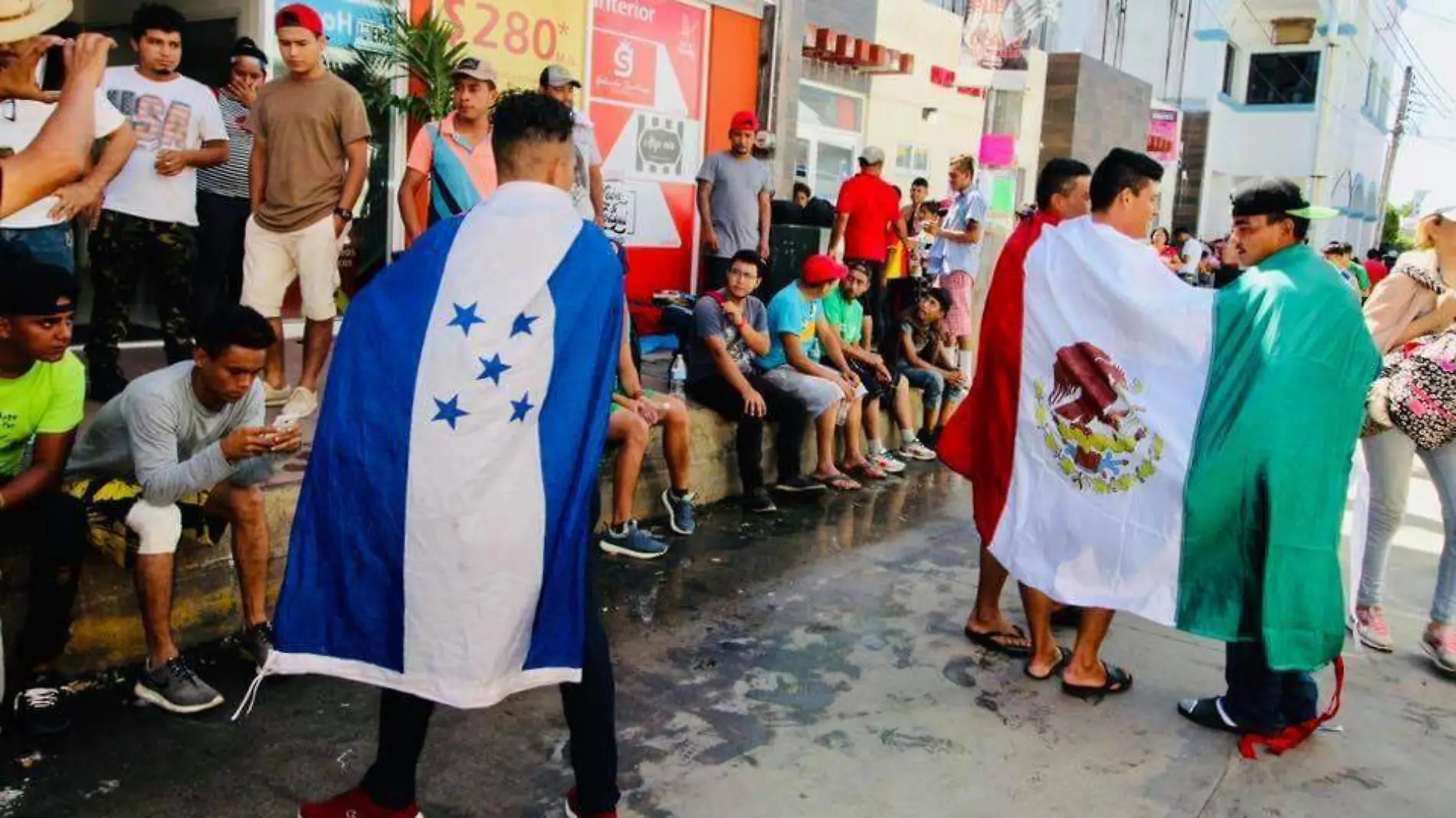 banderas de México y Honduras